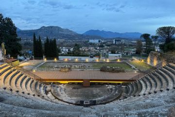 Teatro Romano, per l&#39;evento di apertura parcheggio multipiano gratuito e servizio navetta